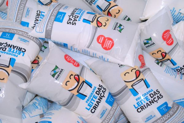 Agricultura renova contrato de compra de leite para crian&ccedil;as