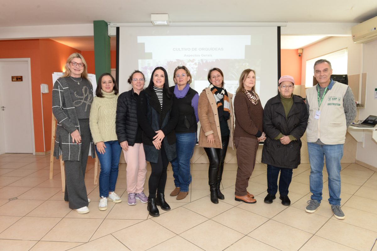 Curso de Cultivo de Orquídeas reúne participantes no Sindicato Rural de Guarapuava