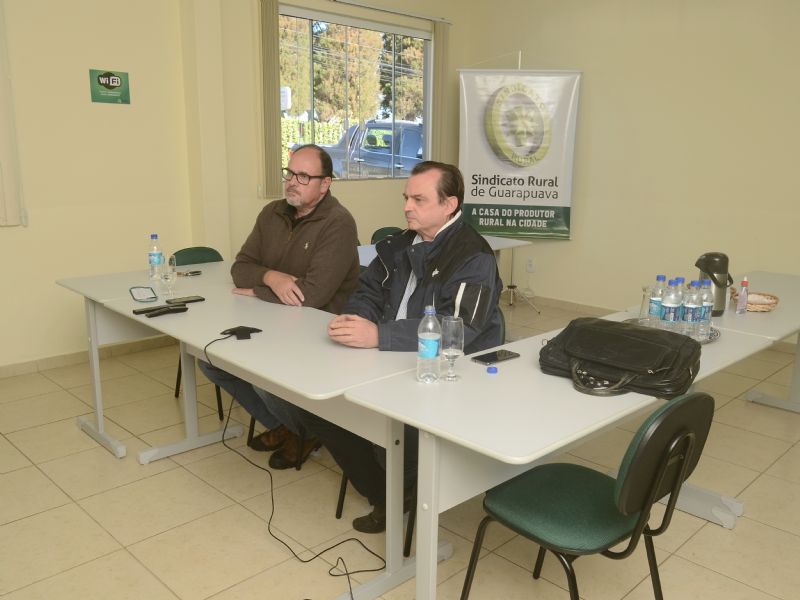 Sindicato Rural e FAEP: reunião sobre Código Florestal 