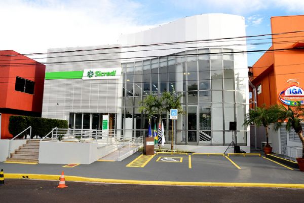 Sicredi inaugura ag&ecirc;ncia em Ribeir&atilde;o Preto
