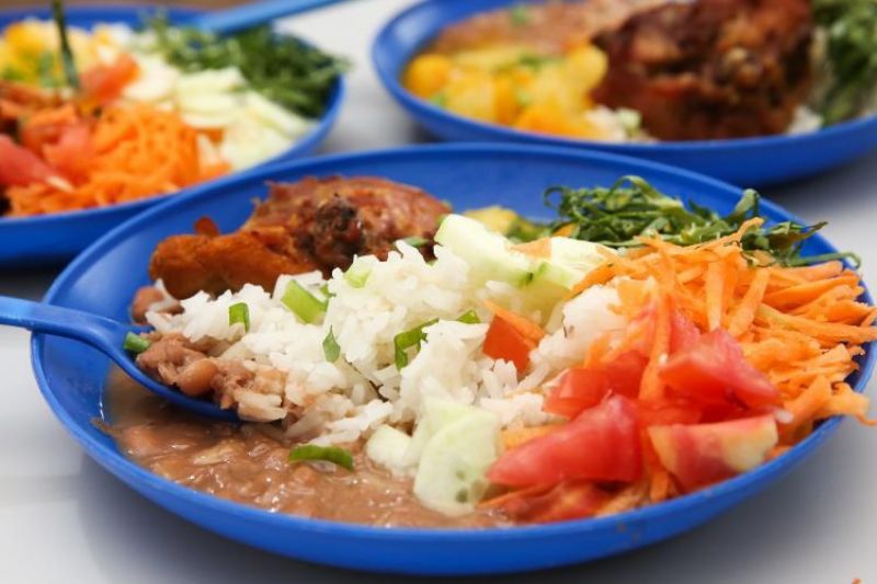 Paraná valoriza a agricultura familiar para garantir merenda saudável e movimentar economia local